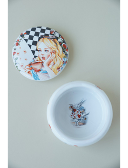 Шкатулка "Алиса в стране чудес"