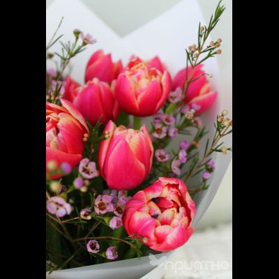 Букет цветов на 8 марта № 705