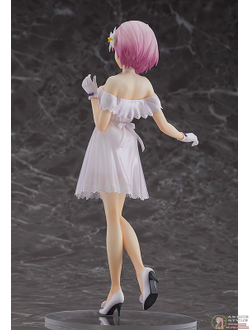 Фигурка 1/7 Мэш Кириелайт (Mash Kyrielight Heroic Spirit Formal Dress Ver.)