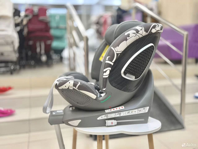 Автокресло Luxmom S360 (Isofix, 0-36 кг, 0-12 лет, с подогревом) Серый