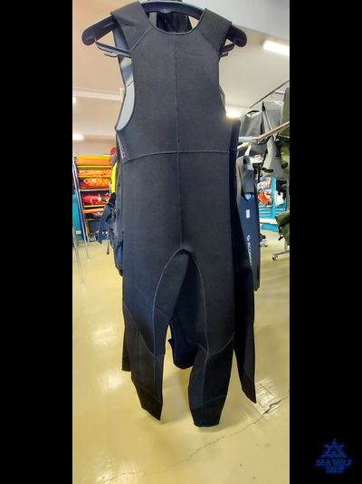 Гидрокостюм неопрен 3мм AquaDiscovery Анатомик титан р.44/46, б/у