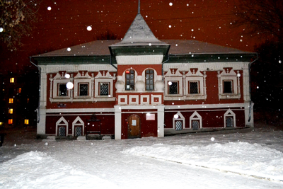 ЭКСКУРСИЯ «ГОЛОС ГОРОДА. ТЁМНЫЕ ИСТОРИИ  НА САМОМ ПОПУЛЯРНОМ ТУРИСТИЧЕСКОМ МАРШРУТЕ КАЛУГИ» С КРИСТИНОЙ