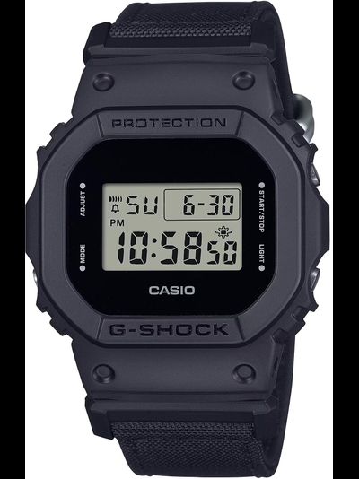 Часы Casio G-Shock DW-5600BCE-1