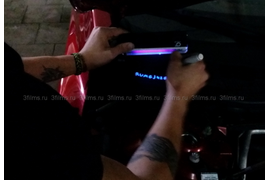 Противоугонная маркировка стекол и зеркал VINSTOP автомобиля Mazda 6.Нанесение УФ маркером скрытого VIN номера. 