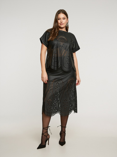 Юбка из экокожи с перфорацией