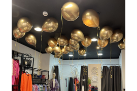 Оформление шарами магазина, офиса