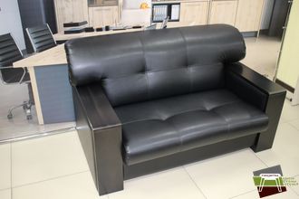 B-2 БОССО Диван 2-хместный (Aries 501) чёрный/подлокотники горький шоколад