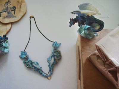 Коллекционное украшение из фарфора - колье с лебедями "Музыка солнечной птицы"