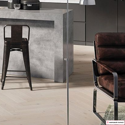 Паркетная доска Barlinek Венгерская елка Дуб Capuccino 130 мм елочка лак замок 2G толщина 14 мм 0.65 м2