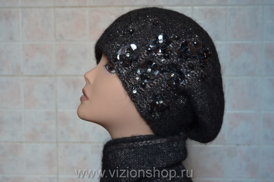 Берет и шарф вязаный комплект для женщин зима 2017 - 2018