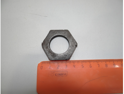 Гайка траверсы вилки Ява (Верхняя)