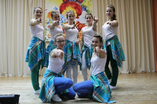 проспект мира 88 чебоксары. контраст домов. архитектура новосибирска. городские контрасты. контрасты чебоксары.