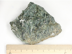 Актинолит, Россия, Северный Кавказ, КЧР, река Большой Блыб (47*39*16 мм, 30 г) №29619