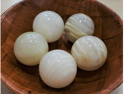 Шар Оникс мраморный в ассортименте, Пакистан (37-40 мм, 80-90 г) №20688