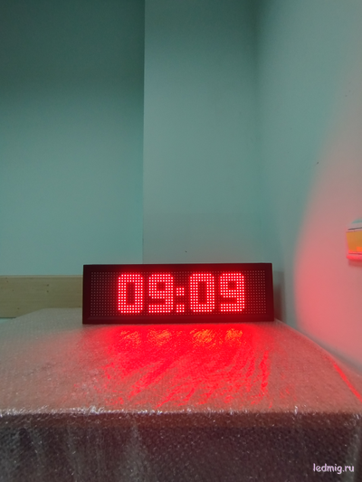 Уличные часы-[88:88]-дата-t-210х690мм (красный цвет)