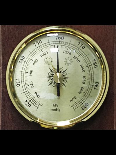 Метеостанция с часами Бриг КМ93001-1-ЧБ(ТГ)-М