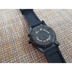 Гравировка на часах