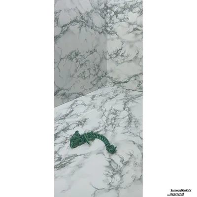 Дракон с розой