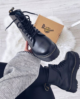 Dr. Martens Jadon Smooth