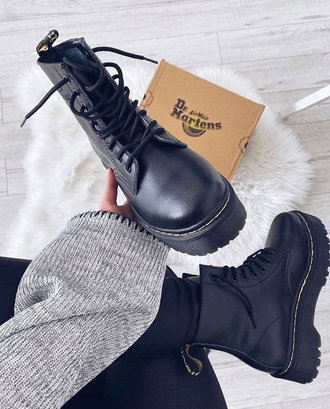 Ботинки Dr Martens Jadon Smooth на толстой подошве черные