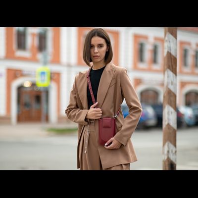 Smart Case 81 Карминный