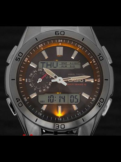 Часы Casio WVA-M650D-1A