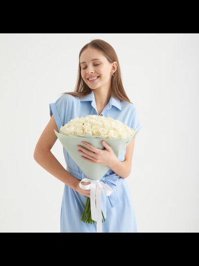 51 белая роза "Sky"