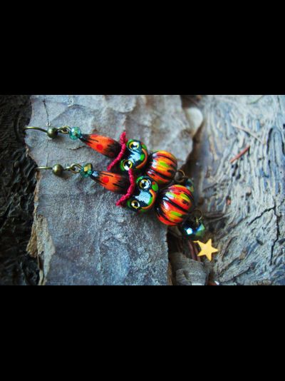 "Колыбельная с острова Кваковки", волшебные серьги с лягушками, тыковками и хрустальными бусинами