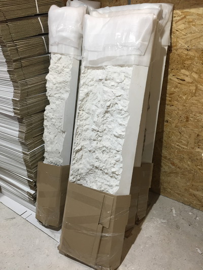 Гипсовый светильник в виде разлома в стене