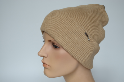 shapka-vizio-1200-cry-s-otvorotom-bezhevaya