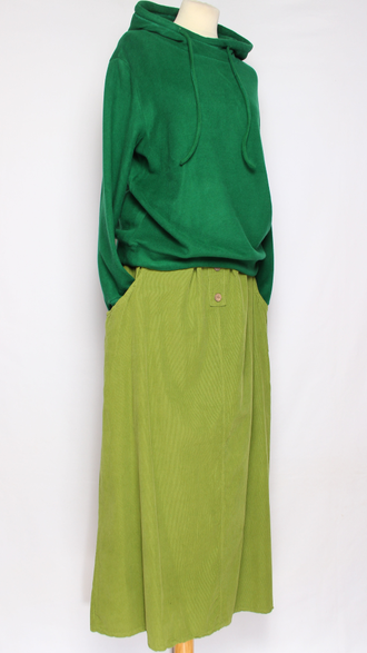 ЮБКА  вельвет " Пуговицы спереди и нашивка" яблоко до р.56