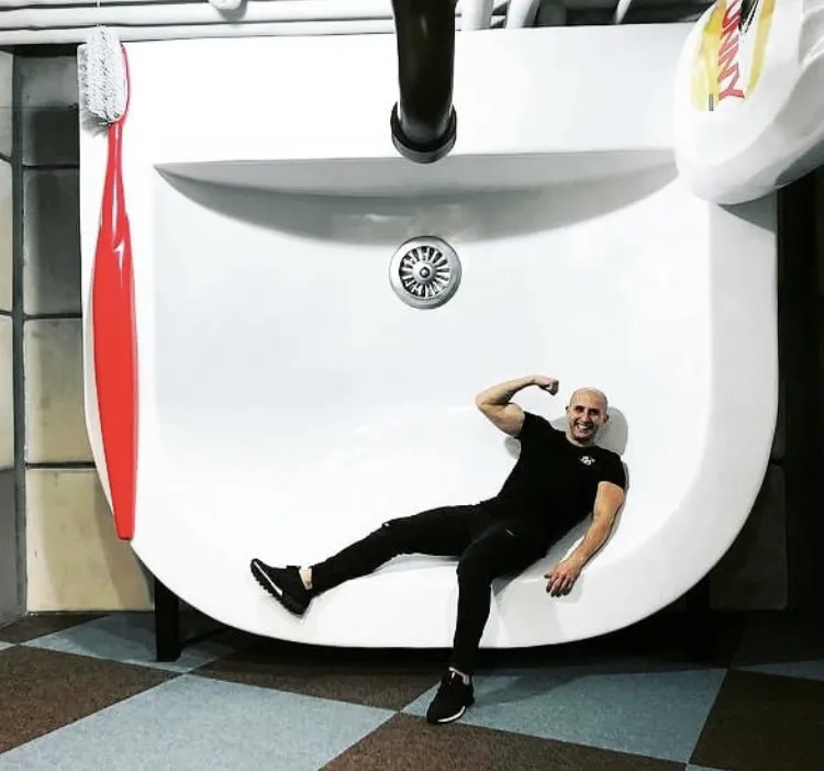 Большая раковина из стеклопластика. Изготовление муляжей и декораций