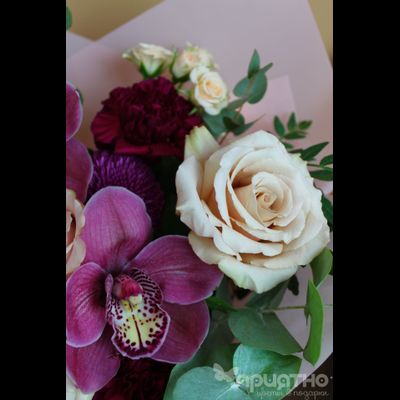 Букет цветов на 8 марта № 707