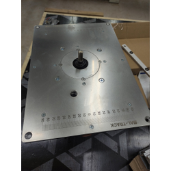 Пластина под TRITON TRA001 для установки фрезера в стол 350*250 ММ. с гравировкой линеек