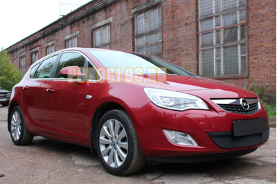 Защита радиатора Opel Astra J 2010-2012 black