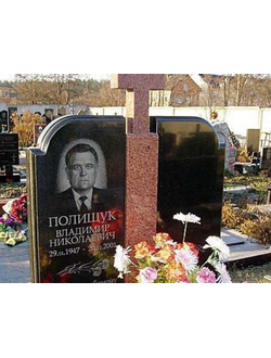 Комбинированный двойной памятник с крестом на столбе