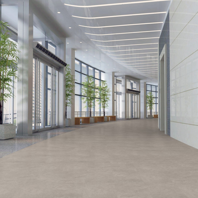 Виниловый пол Wineo 400 Stone Vision Concrete Chill DB00135 в интерьере офиса