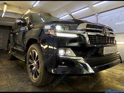 Рестайлинг Toyota Land Cruiser 200 из 2008-2015 в Lounge 2021 года