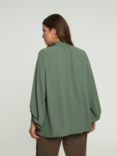 Блуза с бантом-галстуком