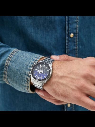 Часы Casio Edifice EFV-600D-2A