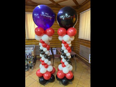 Стойки из воздушных шаров на открытие высота 2м
