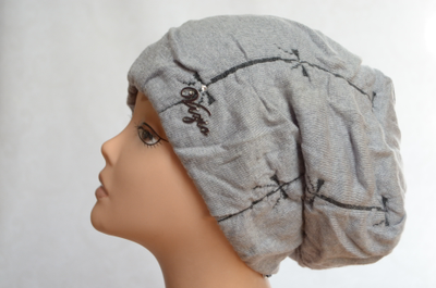 Модный итальянский вязаный берет для женщин фото