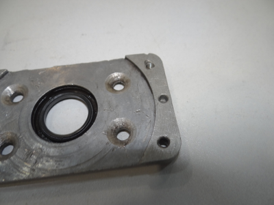 Пластина сальника Д6 Д8