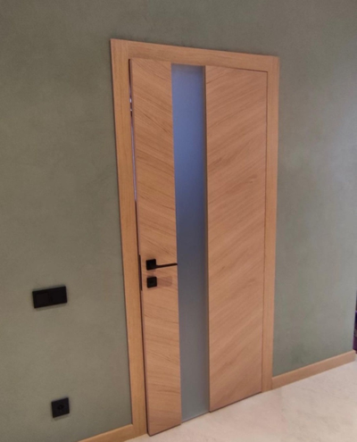 PORTE RICHI (Беларусь). ПРАКТИКА, МОДЕЛЬ К41, НАТУРАЛЬНЫЙ ШПОН ДУБА (БРАШ КОЛОР), ТОН 12/СТЕКЛО МАТОВОЕ