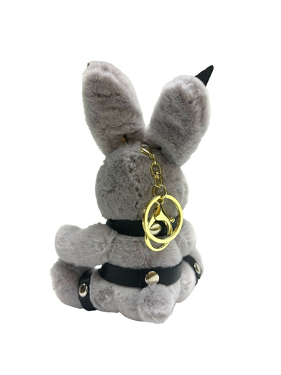 151 БДСМ зайчик в портупее