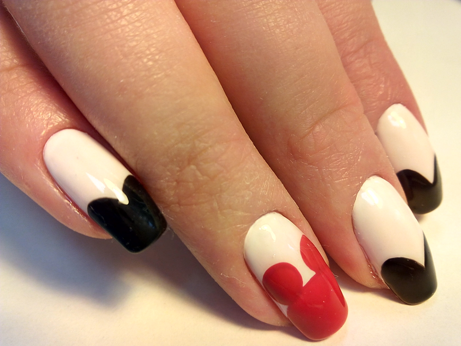 Фотогалерея Маникюр и покрытие гельлаком (шеллаком)