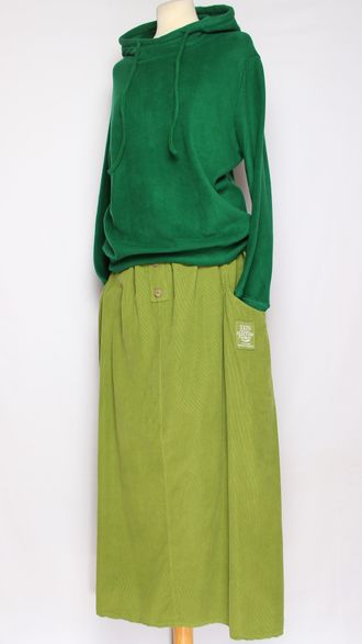 ЮБКА  вельвет " Пуговицы спереди и нашивка" яблоко до р.56