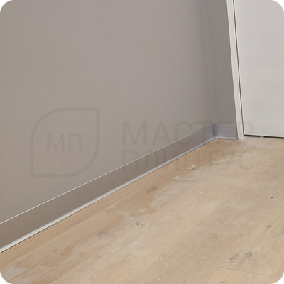 Плинтус алюминиевый ПЛ-100 3000х100х10 мм. Серебро матовое