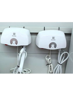 Электрический водонагреватель проточный Electrolux Smartfix 2.0 T S (3,5 кВт) кран+душ