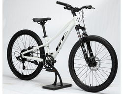 Велосипед GT600 / 7 скоростей  24" белый рама 11"